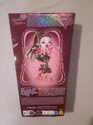 Bratz Fashion Pixiez Muñeca Lina
