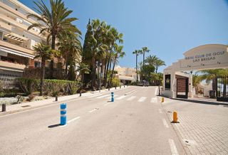 Piso en alquiler en Los Naranjos - Las Brisas en Marbella