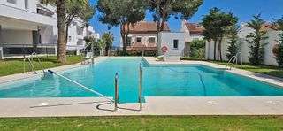 Piso en alquiler en Montemar en Torremolinos