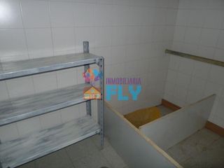 Local comercial en alquiler en Universidad en Ourense