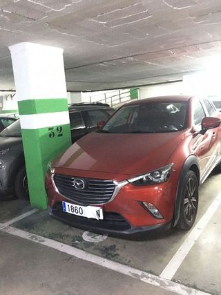 Garaje en venta en Santa Eulàlia en Hospitalet de Llobregat, L´