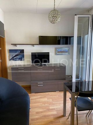 Piso en alquiler en Sant Antoni en Barcelona