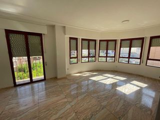 Piso en alquiler en Altozano - Conde Lumiares en Alicante