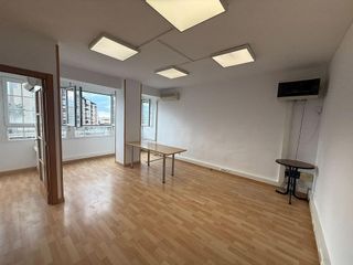 Oficina en alquiler en Barrio Alto - San Félix - Oliveros - Altamira en Almería