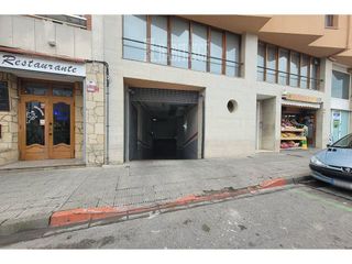 Garaje en venta en Estadi-Horta Vermella-Santa Anna en Vic