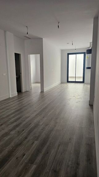 Piso en alquiler en La Buhaira en Sevilla