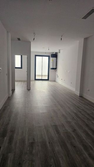 Piso en alquiler en La Buhaira en Sevilla