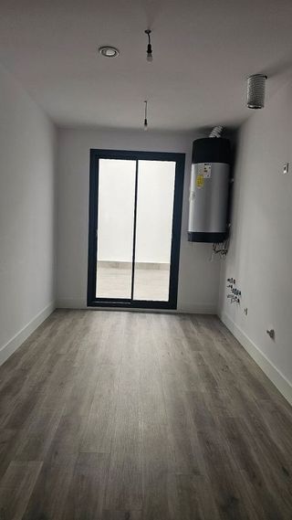 Piso en alquiler en La Buhaira en Sevilla