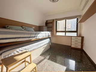 Piso en alquiler en Ensanche - Diputación en Alicante