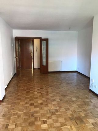 Piso en alquiler en Peñagrande en Madrid