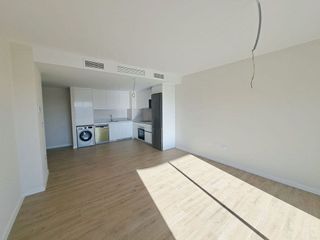 Piso en alquiler en Puerta Blanca en Málaga