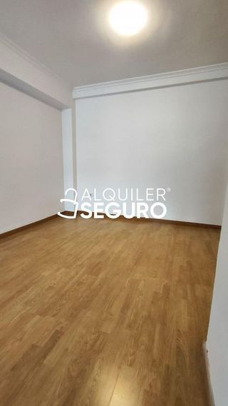Piso en alquiler en Ciutat Jardí en Valencia