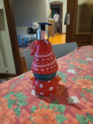 Dispenser sapone natalizio a forma di gnomo