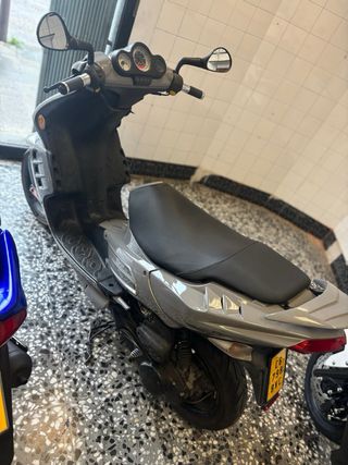 Peugeot Speedfight 2