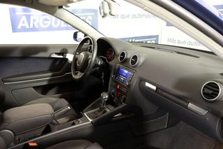 Audi A3 1.9 TDI Ambition S tronic 105cv