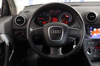 Audi A3 1.9 TDI Ambition S tronic 105cv