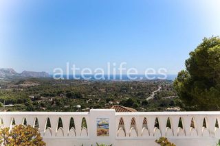 Chalet en alquiler en Nucia (la)