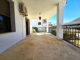 Chalet en venta en Loja