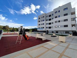 Piso en alquiler en Puerto de la Torre - Atabal en Málaga