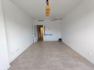 Piso en alquiler en Puerto de la Torre - Atabal en Málaga