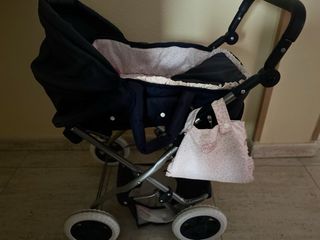 Carro de bebé azul