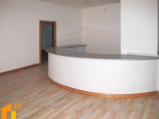 Local comercial en venta en Antigua Estación FFCC - San Agustín en Burgos