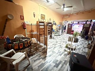 Local comercial en venta en Fuentebella-San Felix-El Leguario en Parla