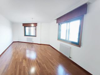 Piso en alquiler en Zona Fernández Ladreda en Pontevedra