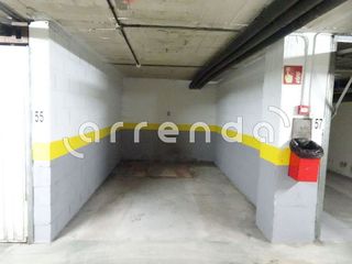 Garaje en alquiler en Castilla - Hermida en Santander