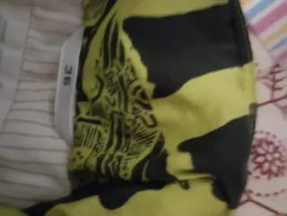 Mono de nieve talla 36 y guantes