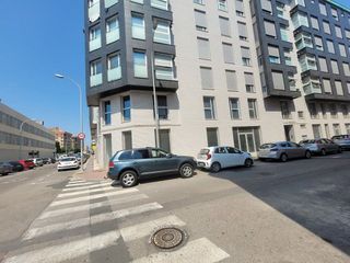 Local comercial en venta en Piscinas en Villarreal