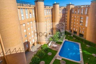 Piso en alquiler en Colores - Entreparques en Sevilla