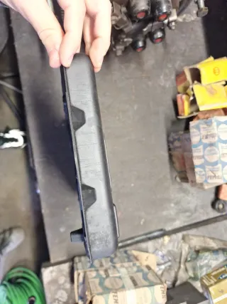 Tapa Batería Seat 600