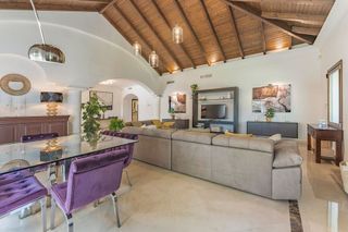 Chalet en alquiler en Nueva Andalucía centro en Marbella