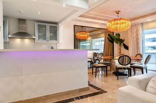 Ático en alquiler en Puerto Banús en Marbella