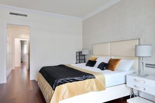 Ático en alquiler en Puerto Banús en Marbella