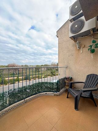 Piso en alquiler en La Siesta - El Salado - Torreta en Torrevieja