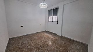 Piso en alquiler en Fonteta de Sant Lluís en Valencia