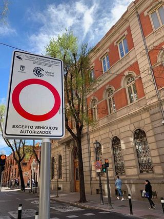 Garaje en alquiler en Universidad - Malasaña en Madrid