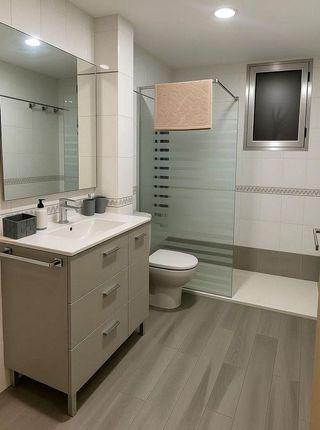 Piso en alquiler en Tres Forques en Valencia