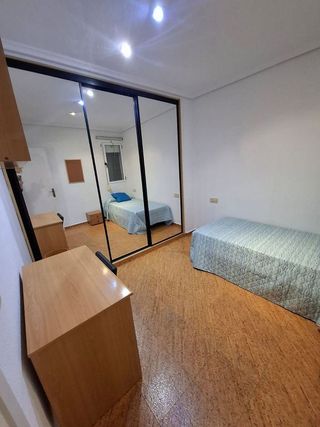 Piso en alquiler en Ciutat Jardí en Valencia