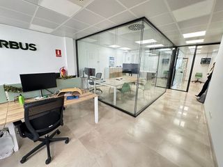 Oficina en alquiler en La Nova Esquerra de l'Eixample en Barcelona