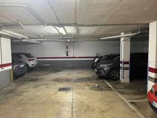 Garaje en alquiler en Nervión en Sevilla