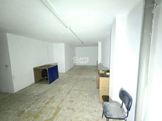Local comercial en venta en Centre - Colomeres - Rambles en Gavà