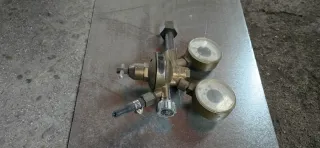 3 Reguladores CO2 Argon