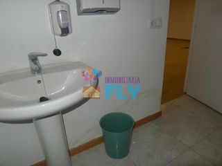 Local comercial en alquiler en Centro en Ourense