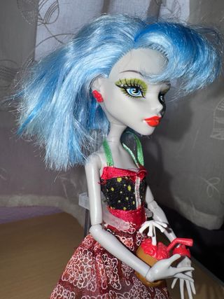 Monster High Ghoulia Yelps Muñeca