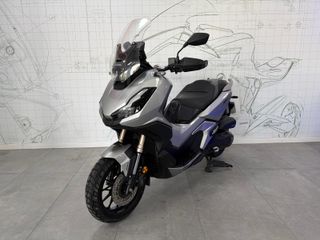 Honda ADV 350 Plata