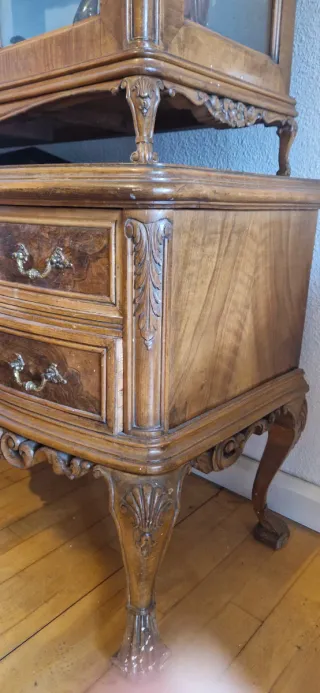 Vitrina Clásica Madera y Cristal