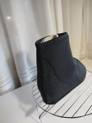 Funda cubre patín neopreno negro T. 37-40